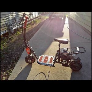 Black and red motor pad
